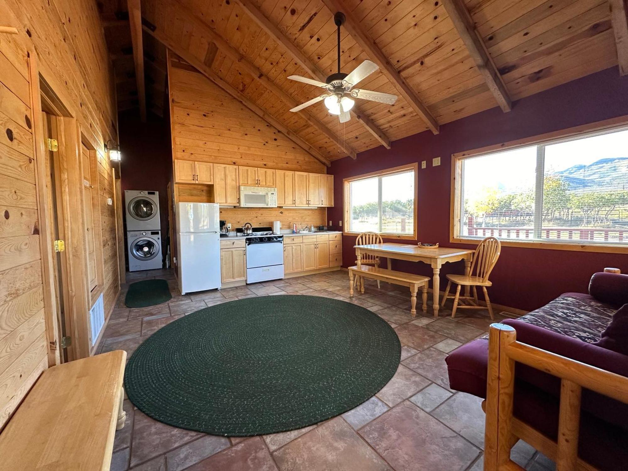 Mount Peale Country Inn La Sal Ngoại thất bức ảnh